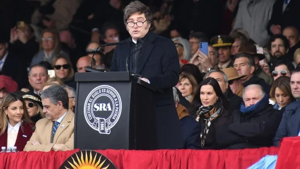El Presidente anunció una baja "permanente" de las retenciones al campo