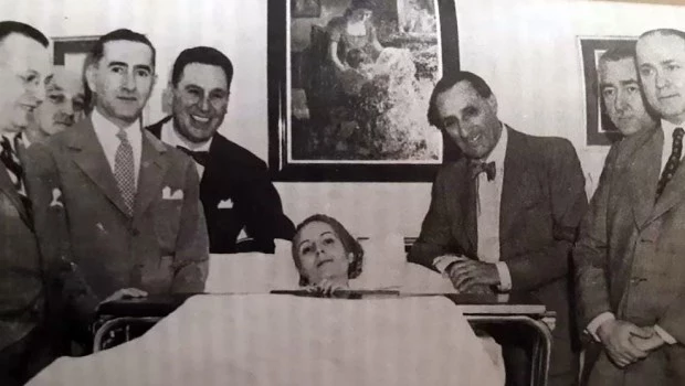 La muerte de Eva Perón vista desde Grecia