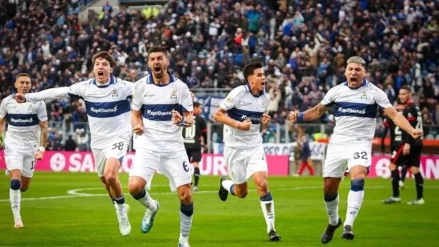 Gimnasia venció a Independiente y consiguió su primer triunfo del torneo