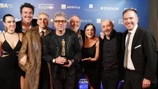 Beto Casella y “Nadie nos para” ganaron el “Martín Fierro de Oro” en radio FM