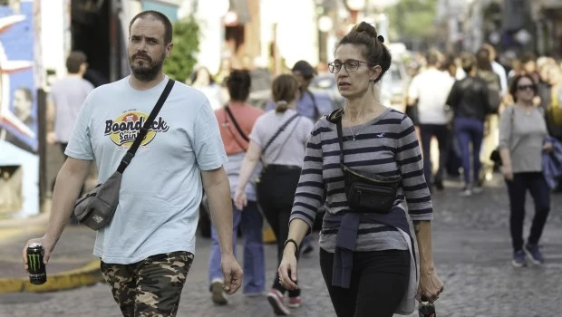 Los viajes al exterior duplicaron el ingreso de turistas al país en junio