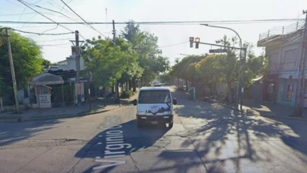 Murió un joven electrocutado al intentar salvar a su perro: un horno le cayó encima