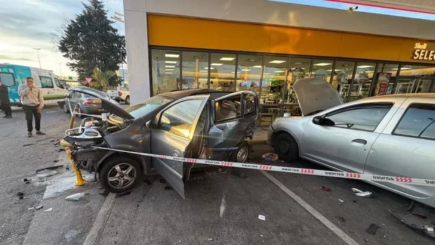 Tragedia en el Acceso Norte: una mujer murió cuando el conductor de un auto perdió el control y la atropelló en una estación de servicio