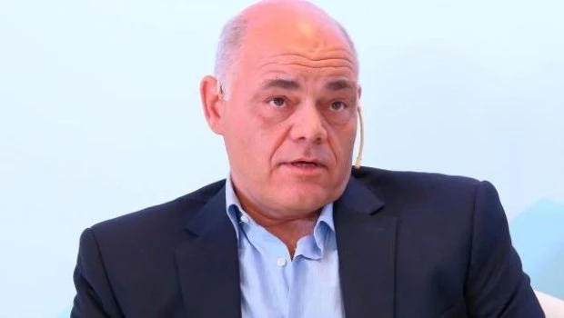 En la actualidad, 6 de cada 10 dólares que ingresan en la economía provienen del campo. “Si liberan las restricciones, el sector agropecuario puede generar por lo menos 30 millones más de toneladas en los próximos cinco años”, proyecta Ernesto Ambrosetti.