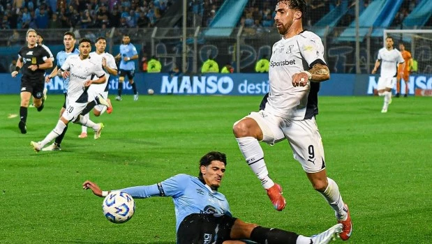 El Rojo en crisis: se encamina a quedarse afuera de todo