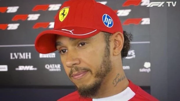 Hamilton: "Soy un completo inútil, quizás Ferrari necesita cambiar de piloto"