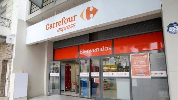 Los autoservicios chinos buscan adquirir parte del negocio de cercanía de Carrefour