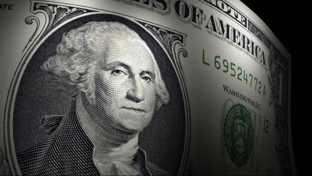 Volvió el dólar minorista a $1.350 y la Bolsa se disparó por un acuerdo político