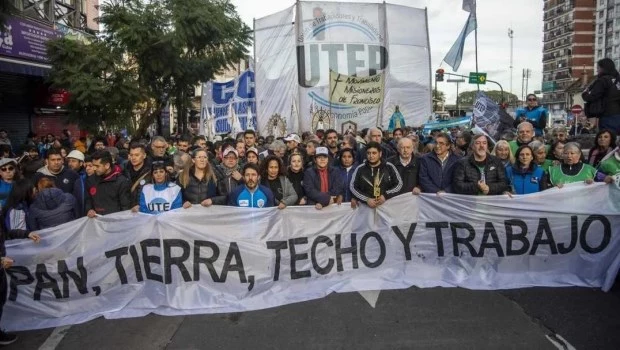 San Cayetano: sindicatos y movimientos sociales marchan en defensa del empleo