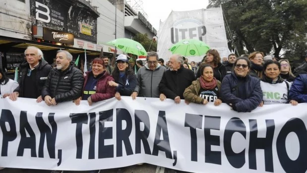 Comenzó la Marcha de San Cayetano hacia Plaza de Mayo 