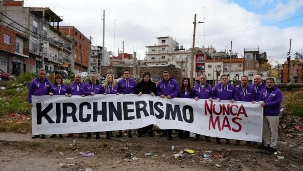 "Kirchnerismo Nunca Más": la polémica campaña de La Libertad Avanza en la provincia de Buenos Aires