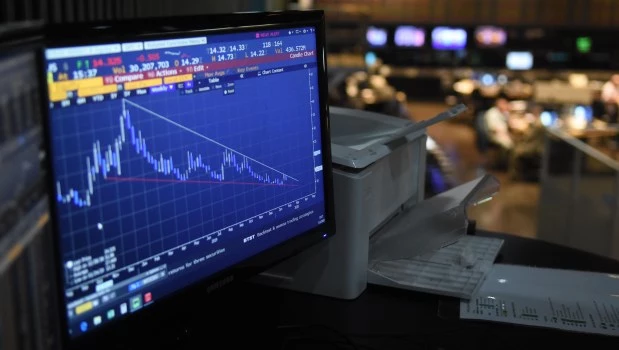 Golpeó a la Bolsa la embestida opositora