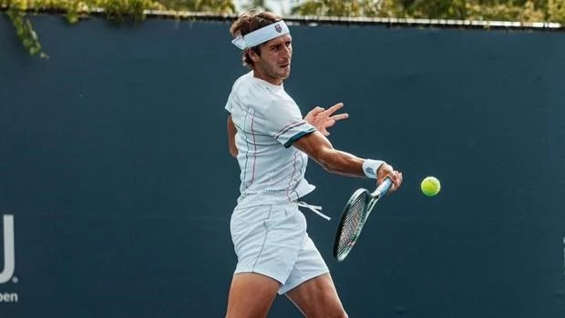 Tomás Etcheverry peleó hasta el final pero cayó ante Auger-Aliassime.