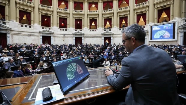 Temporada de cachetazos para Javier Milei