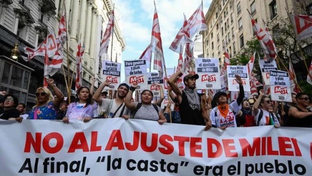 Sectores de la oposición odian al capitalismo pero no a sus bienes