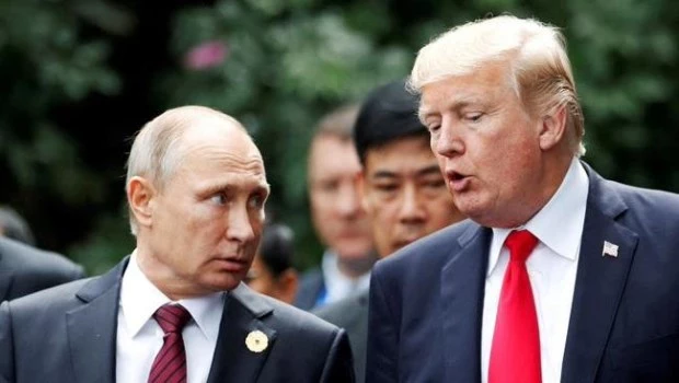 “Voy a Rusia el viernes”, confirmó Trump al referirse a su cumbre con Putin en Alaska