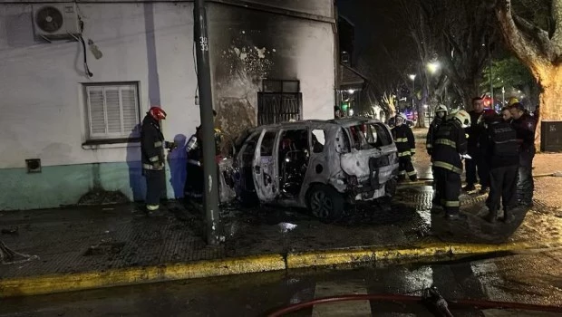 Lugano: tres menores robaron un auto y terminaron heridos al chocar tras una persecución