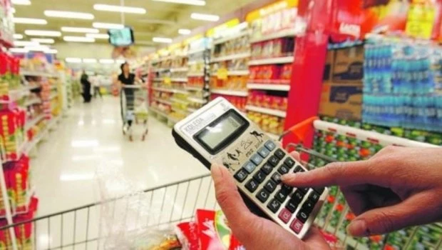 En julio, una familia tipo necesitó $1.149.353 para no ser pobre