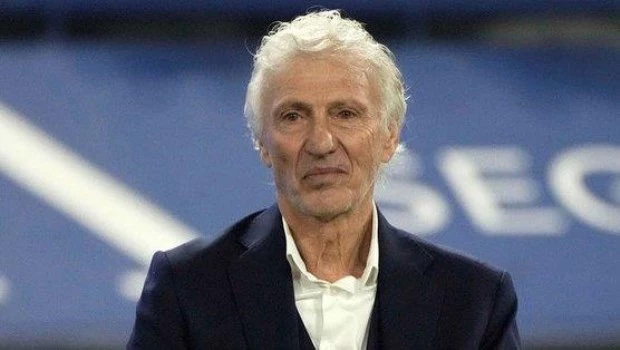 Boca piensa en Pekerman para tratar de calmar los ánimos 