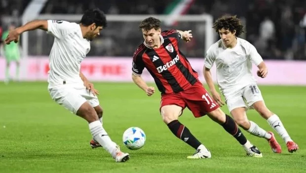 River regaló un tiempo