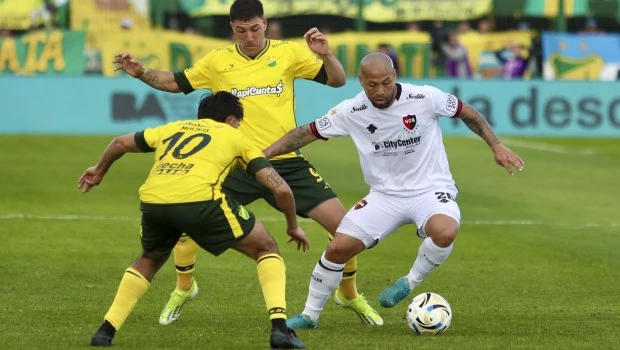 Defensa y Justicia y Newell´s empataron en Varela