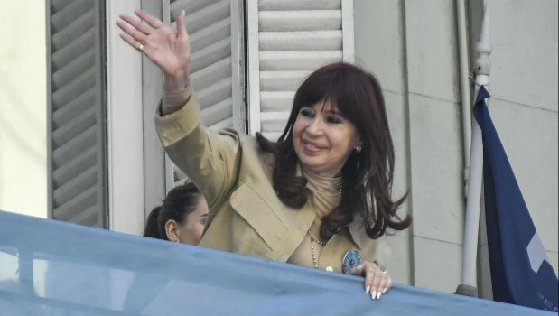 Un juez falló a favor de CFK y no deberá pagar 22.300 millones de pesos por la demanda civil del caso Vialidad