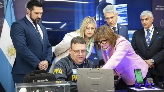 Nueva tecnología para desbloquear celulares para las investigaciones