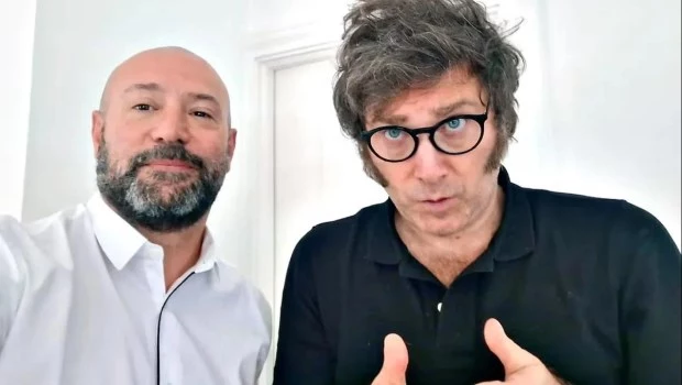 Javier Milei junto al destituido Diego Spagnuolo.