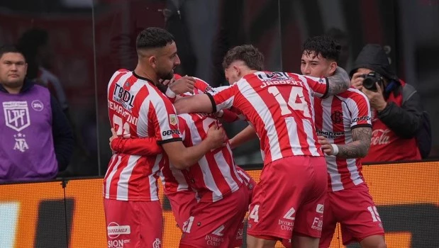 Barracas Central rescató un empate agónico con Defensa y Justicia y sigue en la cima de la Zona A