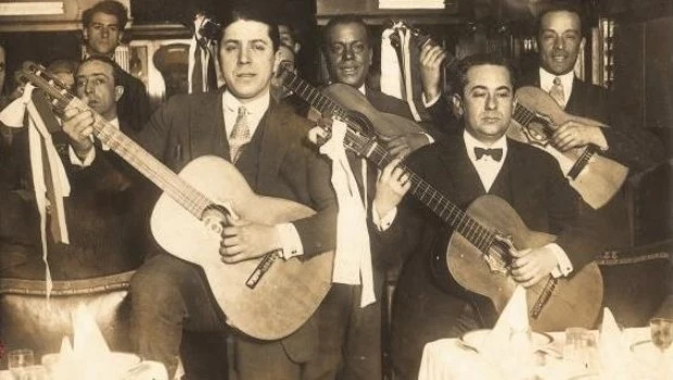A 100 años de que Gardel le cantara al príncipe de Gales y el obsequio olvidado