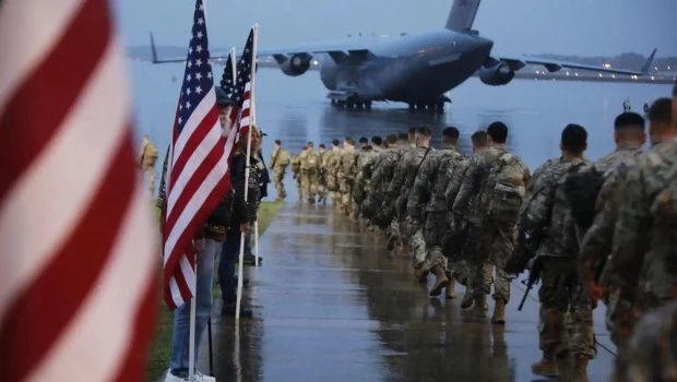 Las fuerzas armadas de Estados Unidos comienzan su demorada retirada de Irak