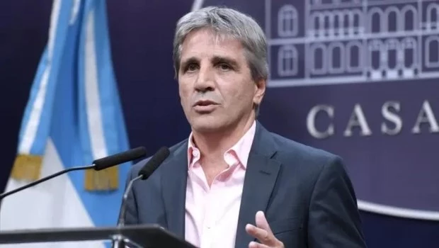 Hubo intervención en la curva en pesos