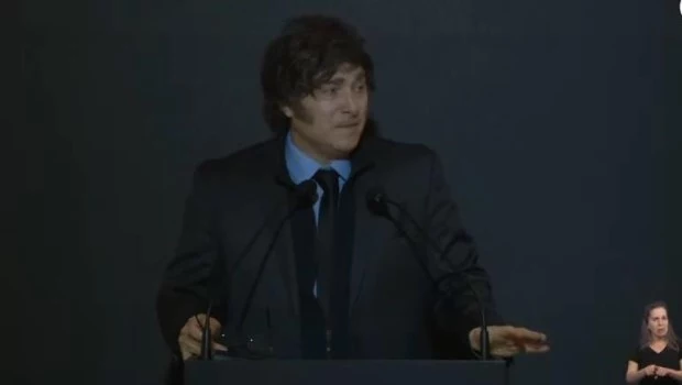 "No vienen por Javier Milei, vienen por la libertad de los argentinos", alertó el Presidente