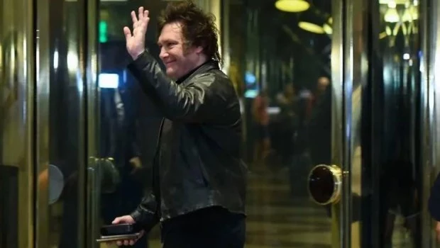 Milei viaja a Estados Unidos antes de las elecciones bonaerenses y después visitará España