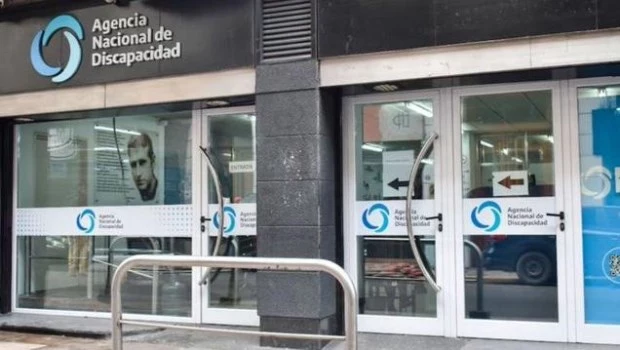 Indecencia, ¿una política de Estado?