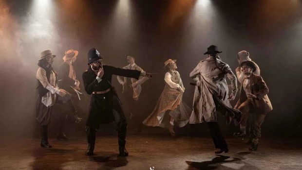 Trece personajes narran a través de la danza la partida de un joven pueblerino en busca de su destino. (Foto: A. Frágola)