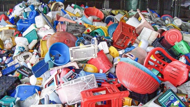 Sin medidas urgentes, la producción mundial de plástico aumentará un 70% en las próximas dos décadas. El producto representa el 5% del comercio mundial.