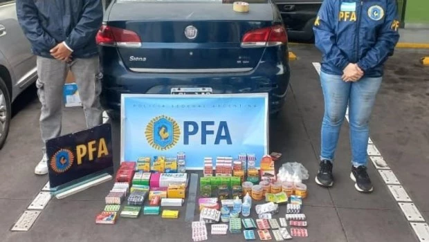 Desmantelaron una organización que vendía medicamentos ilegales en La Matanza