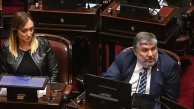 El mayoritario bloque K del Senado se apresta a darle otro golpe al Gobierno.
