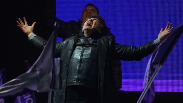 Milei felicitó a las fuerzas federales por “el mejor operativo de la historia” en Moreno