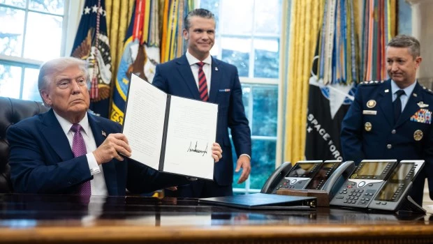 Trump firma una orden ejecutiva que revive el Departamento de Guerra