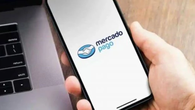 Mercado Pago puso un cepo temporal a la venta de dólares tras la derrota de LLA