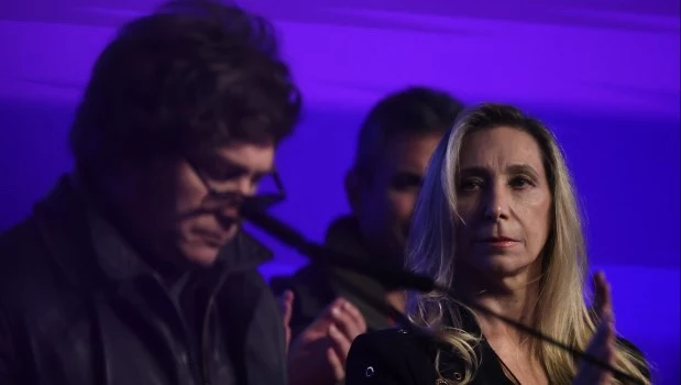 La respuesta de Milei a la derrota: crea una "mesa política nacional" y convoca a los gobernadores