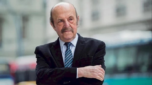 Julio Bárbaro.