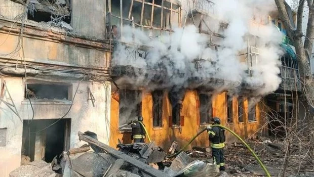 Al menos 24 muertos en un ataque ruso en el este de Ucrania