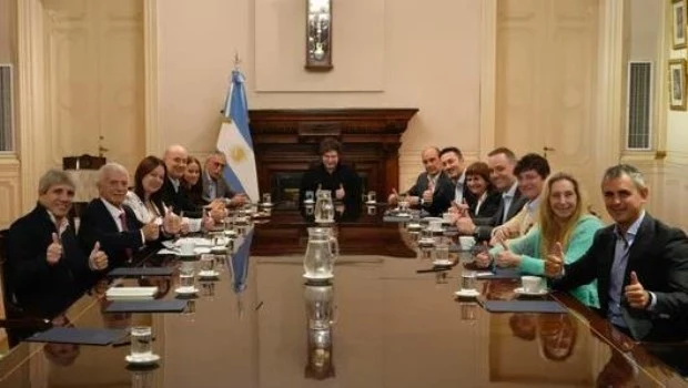 Milei celebró el respaldo de Estados Unidos con la mesa política y su Gabinete