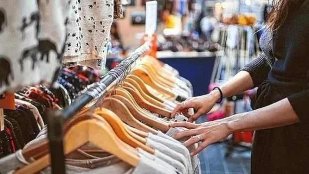 En el rubro textil e indumentaria, en la comparación intermensual desestacionalizada, se observó una caída del 4,3%.