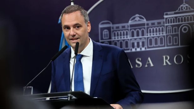 Adorni: "Sin dudas, cometimos errores, pero no vamos a modificar el rumbo"