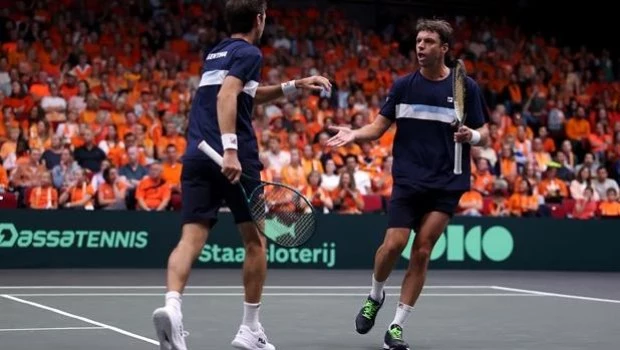 La Argentina le ganó 3-0 a Países Bajos y se metió en las Finales de la Copa Davis