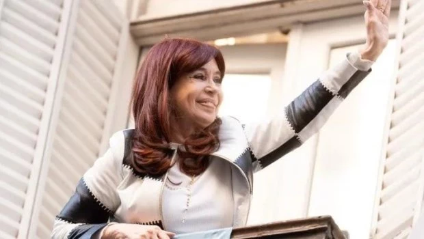 Cristina Kirchner: "Ay Milei... ¿en serio que lo peor ya pasó? Daaale!"